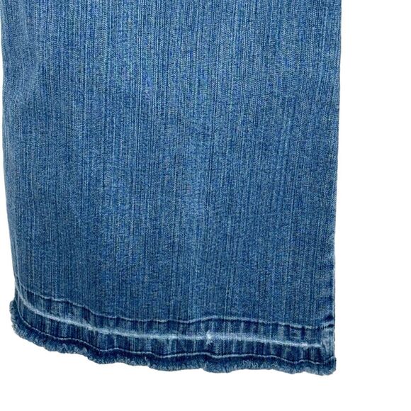 Tommy Jeans Jrs SZ 9 Flare Floral Embroidered Stretch Pocket Zip-Fly Frayed Hems - Picture 8 of 11